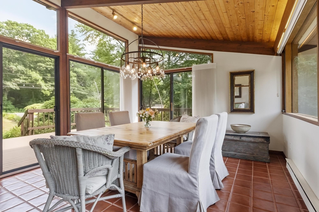 64 Woodside Rd Property Photo 4