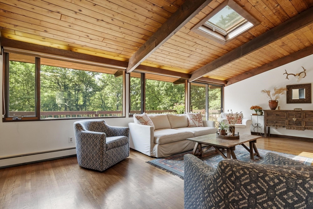 64 Woodside Rd Property Photo 10