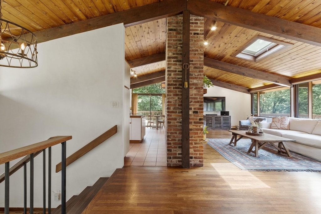 64 Woodside Rd Property Photo 12