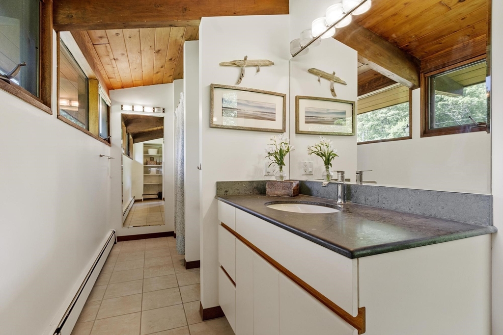 64 Woodside Rd Property Photo 14