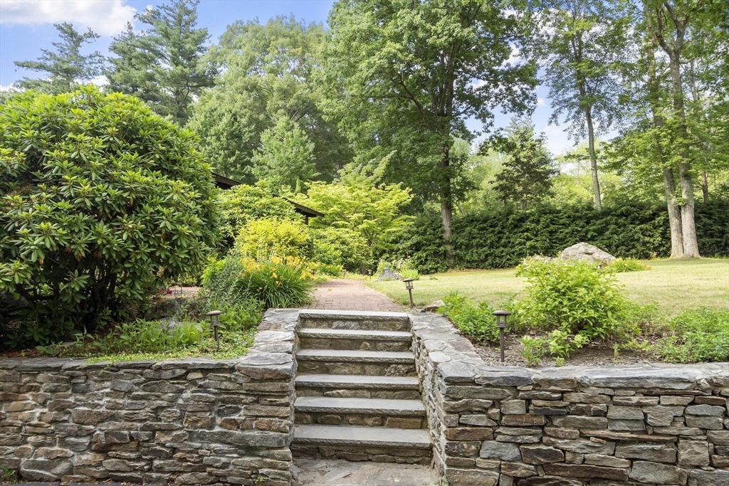 64 Woodside Rd Property Photo 25