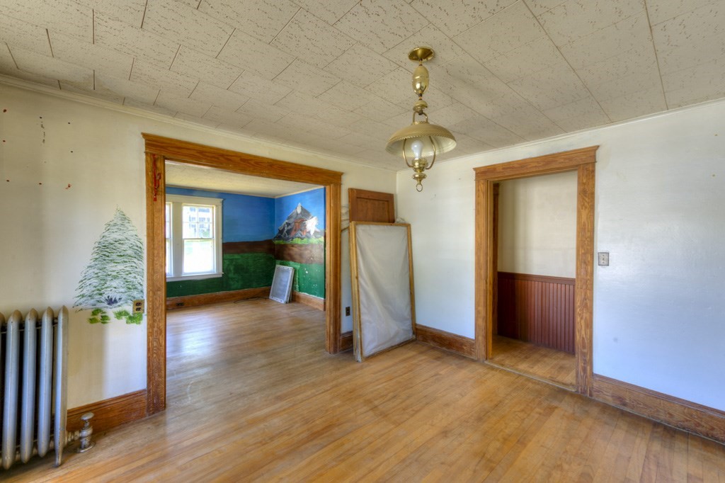 17 Hunnewell Rd Property Photo 9