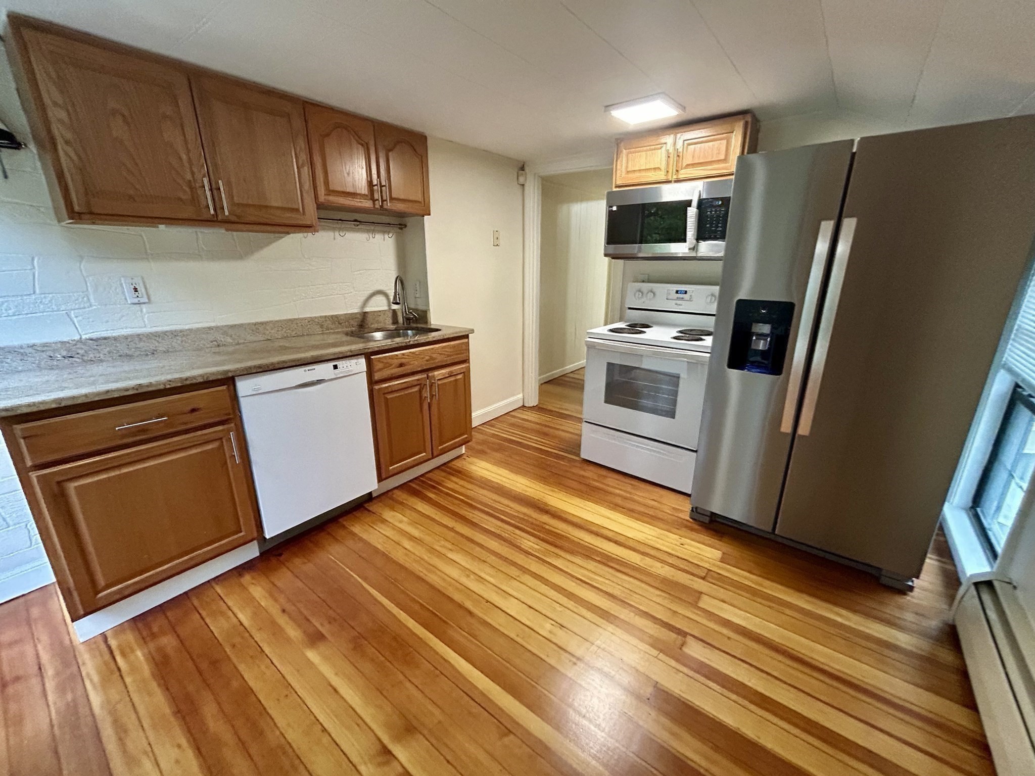 97-2 Court St # 2 Property Photo 12