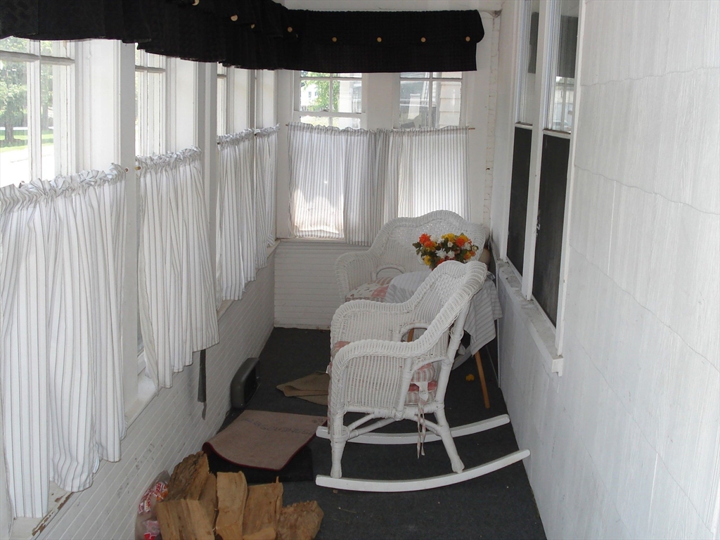 17 Tampa St Property Photo 5