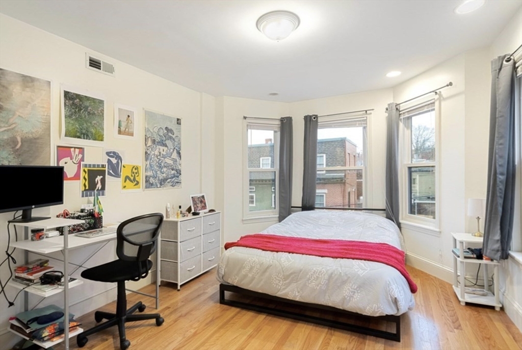 85 Fort Ave # 2 Property Photo 5