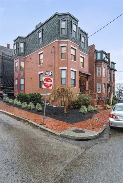 85 Fort Ave # 2 Property Photo 16
