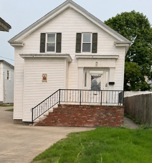 58 Forest St Property Photo 1