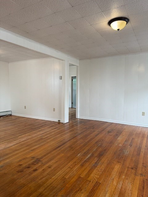 58 Forest St Property Photo 4