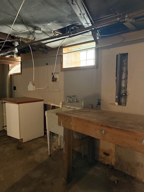 58 Forest St Property Photo 17