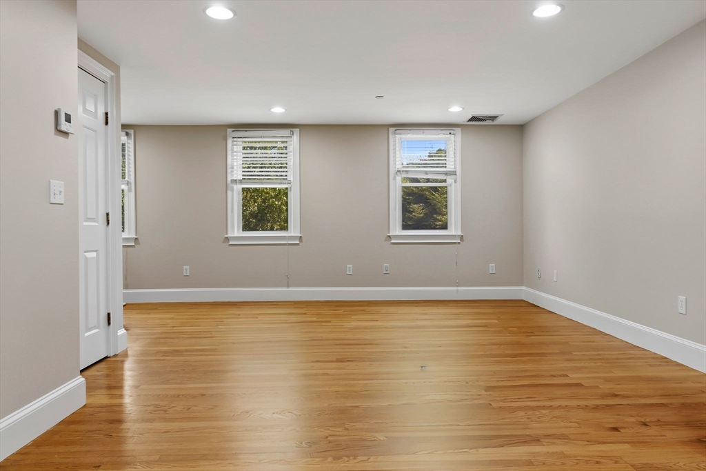 10 Friend Ct # 3 Property Photo 10