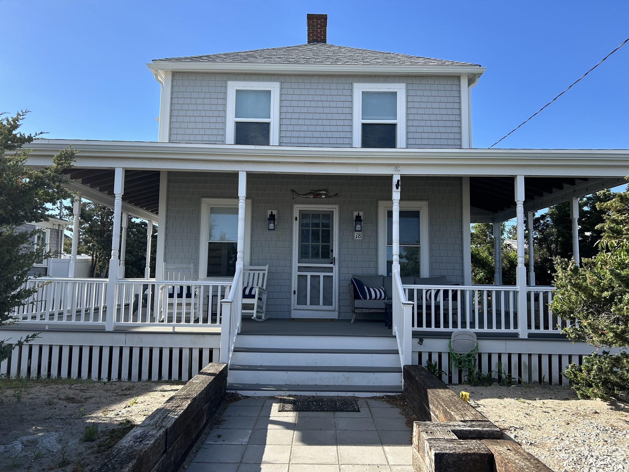 18 Marshfield Ave Property Photo 1