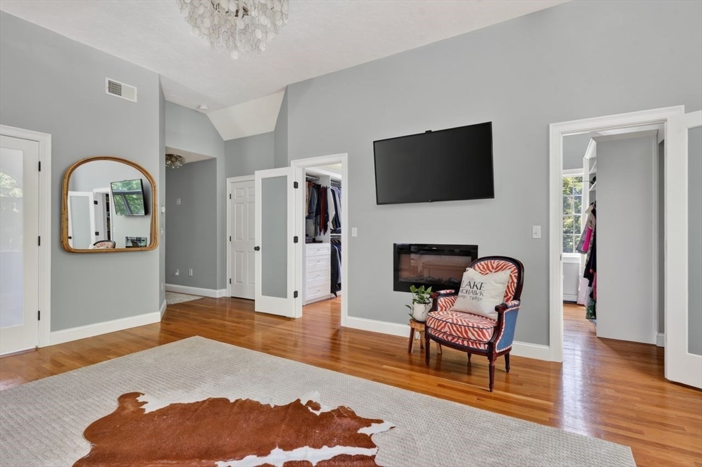 60 Old Oaken Bucket Rd Property Photo 19