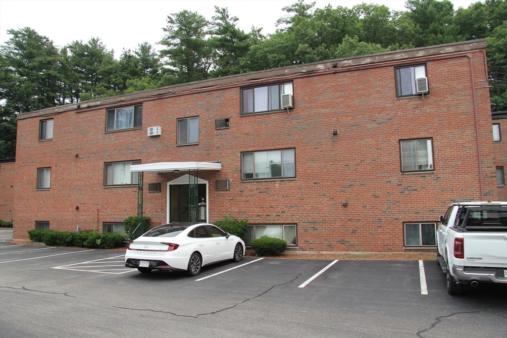 75 Nicholas Rd # G Property Photo 6