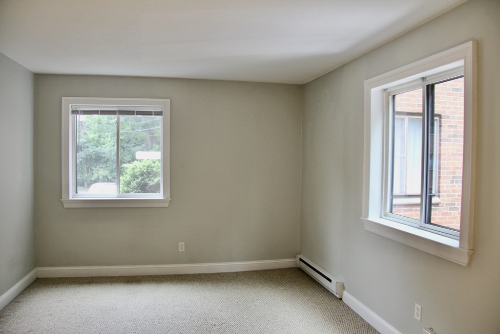 75 Nicholas Rd # G Property Photo 15