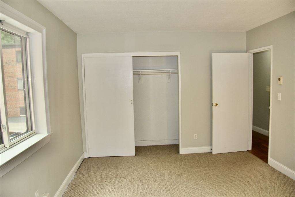 75 Nicholas Rd # G Property Photo 16