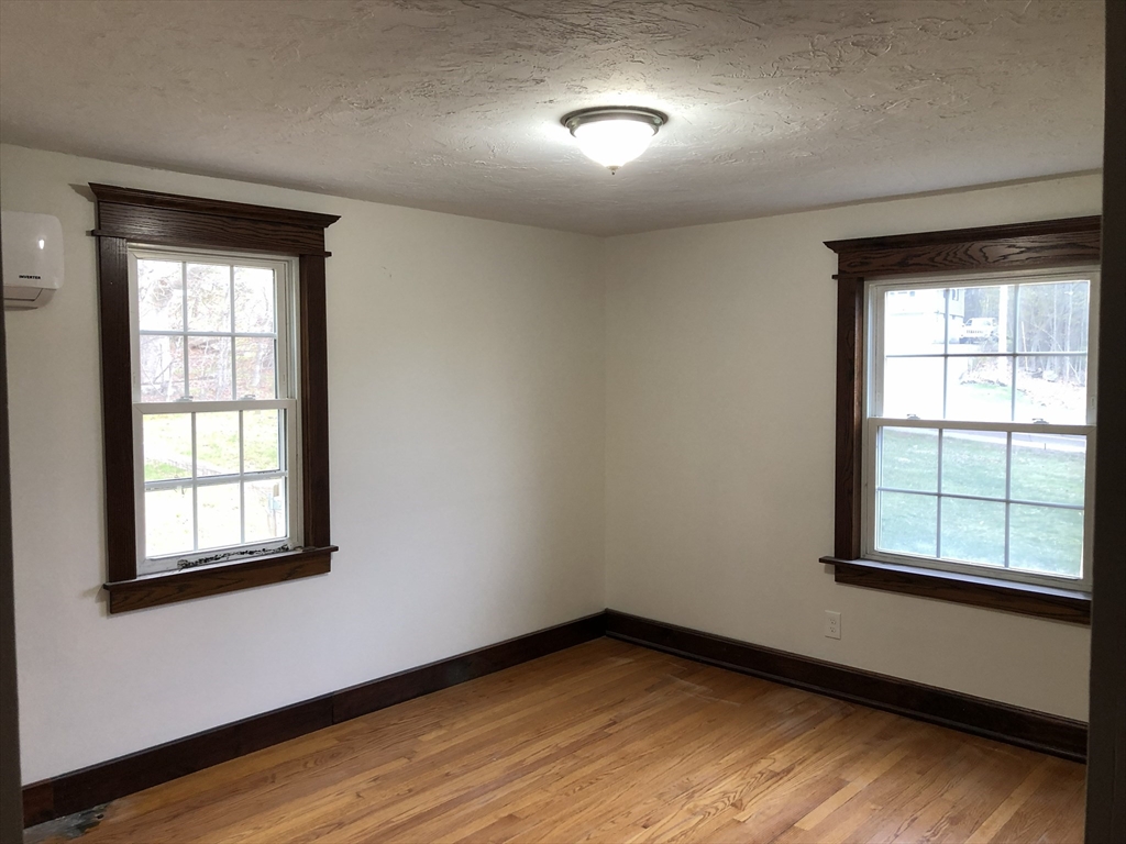132 Main St Property Photo 8