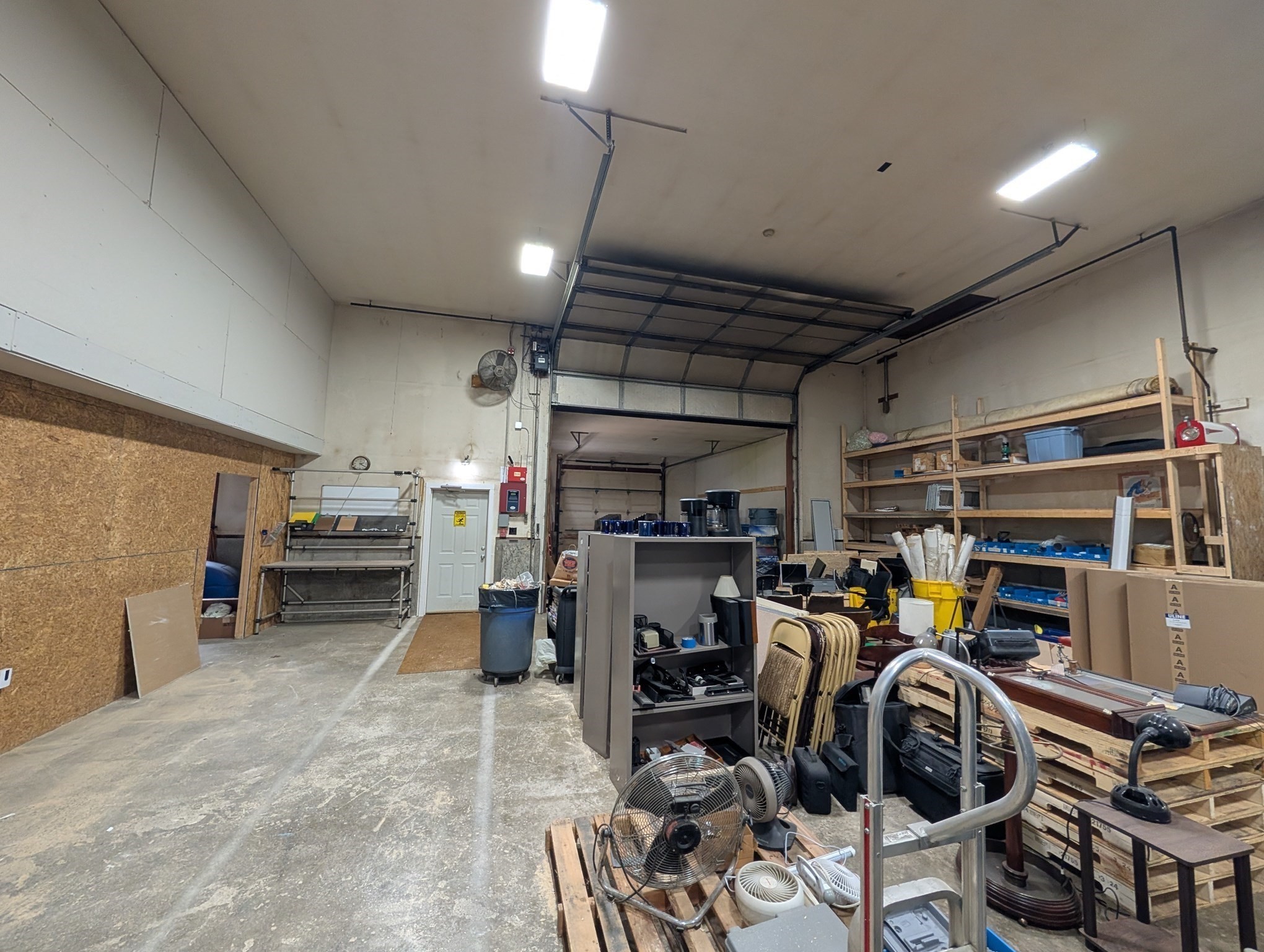 100 Davis St Property Photo 8