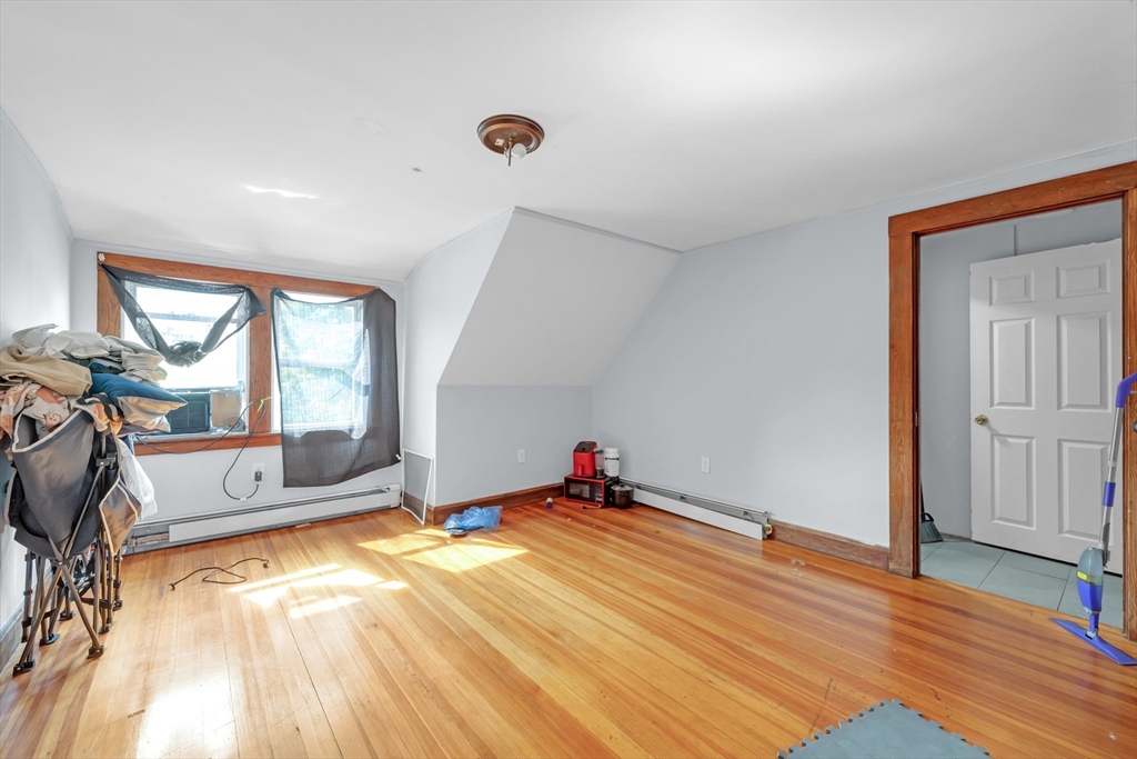 18 Mount Vernon St Property Photo 12