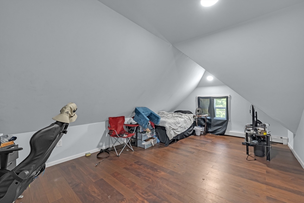 18 Mount Vernon St Property Photo 13