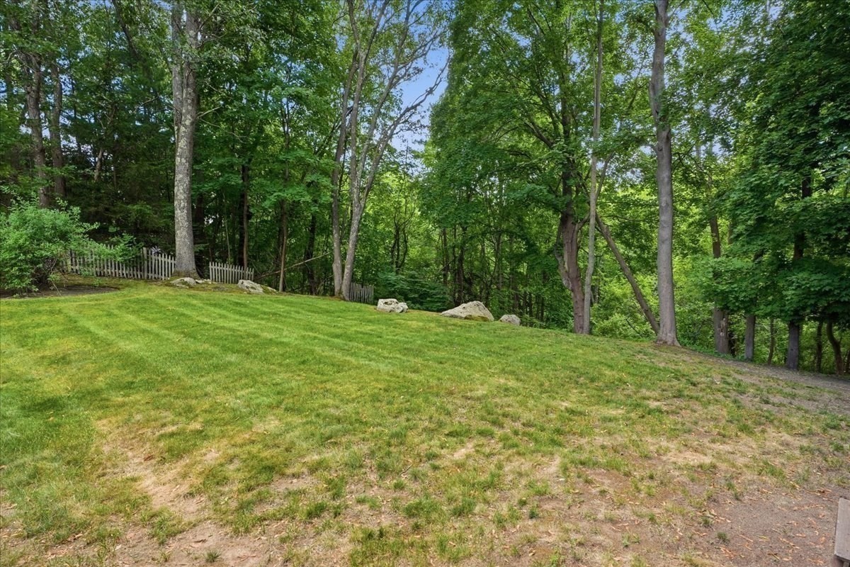 485 Main St Property Photo 31