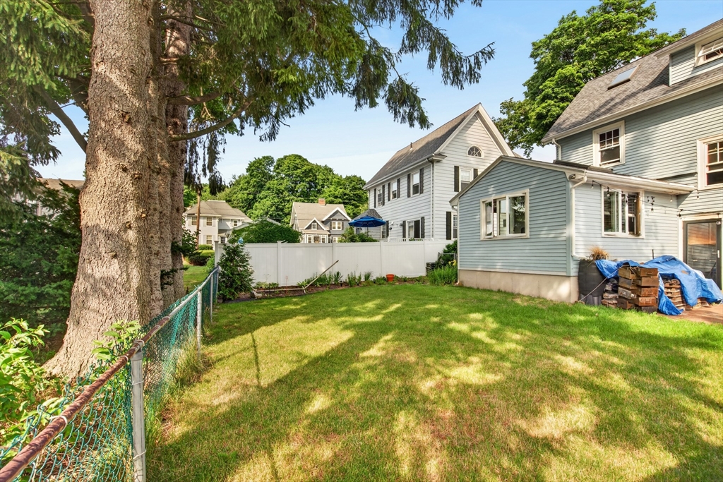 18 Sturtevant Street Property Photo 10
