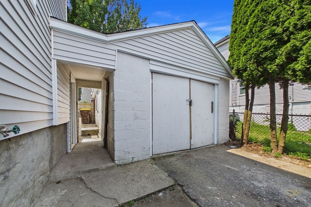 201 Wade St Property Photo 2