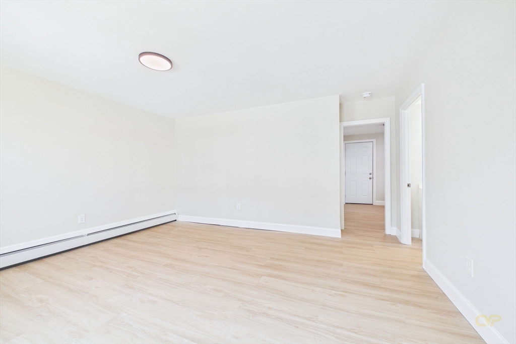 201 Wade St Property Photo 3