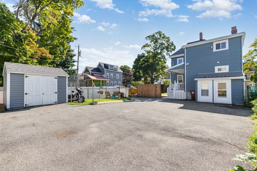 64 Cleveland St Property Photo 34