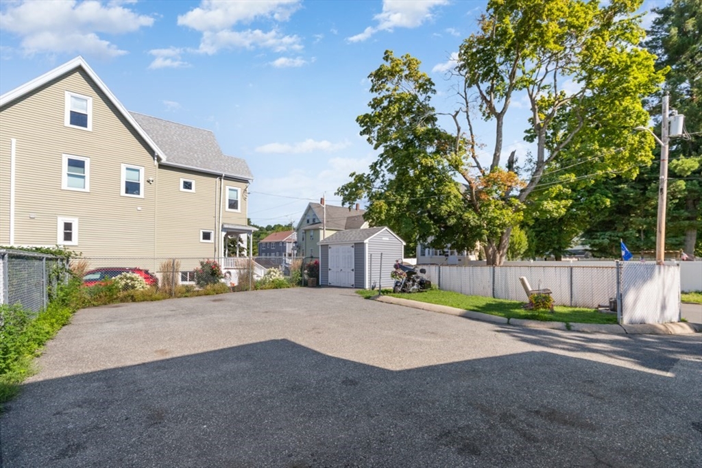 64 Cleveland St Property Photo 35
