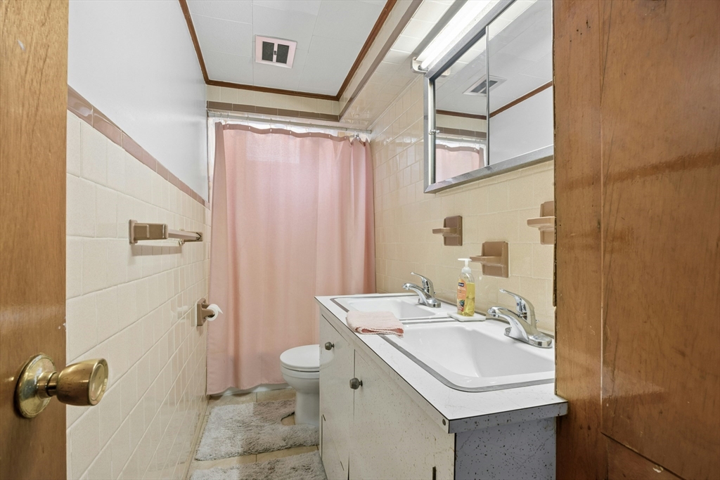 188 Vernon Street Property Photo 19