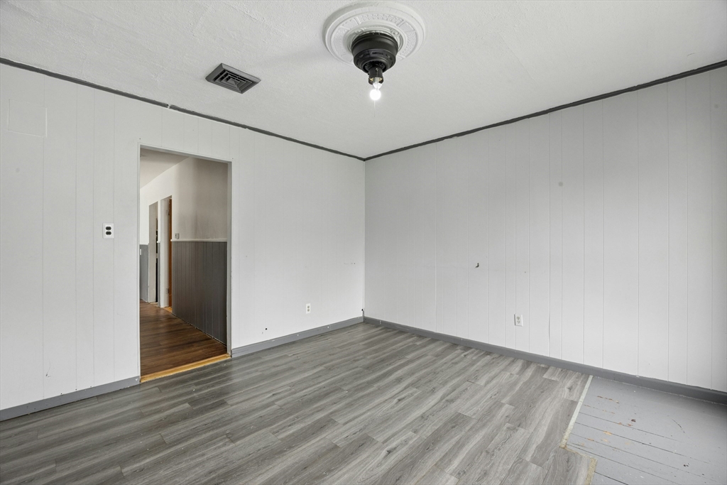 188 Vernon Street Property Photo 28