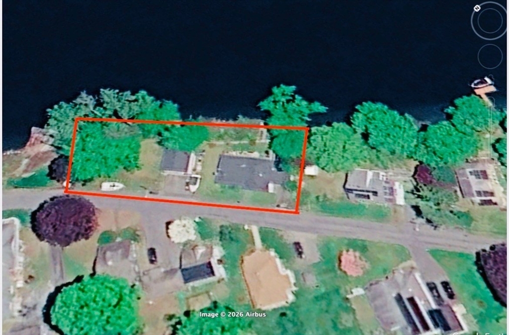 140 Riverbank Rd Property Photo 2