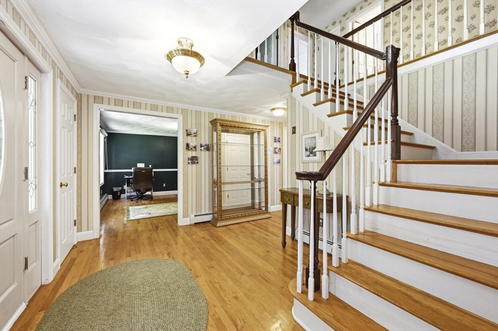 7 Fuller Lane Property Photo 4