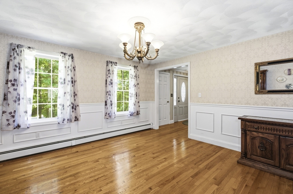 7 Fuller Lane Property Photo 8