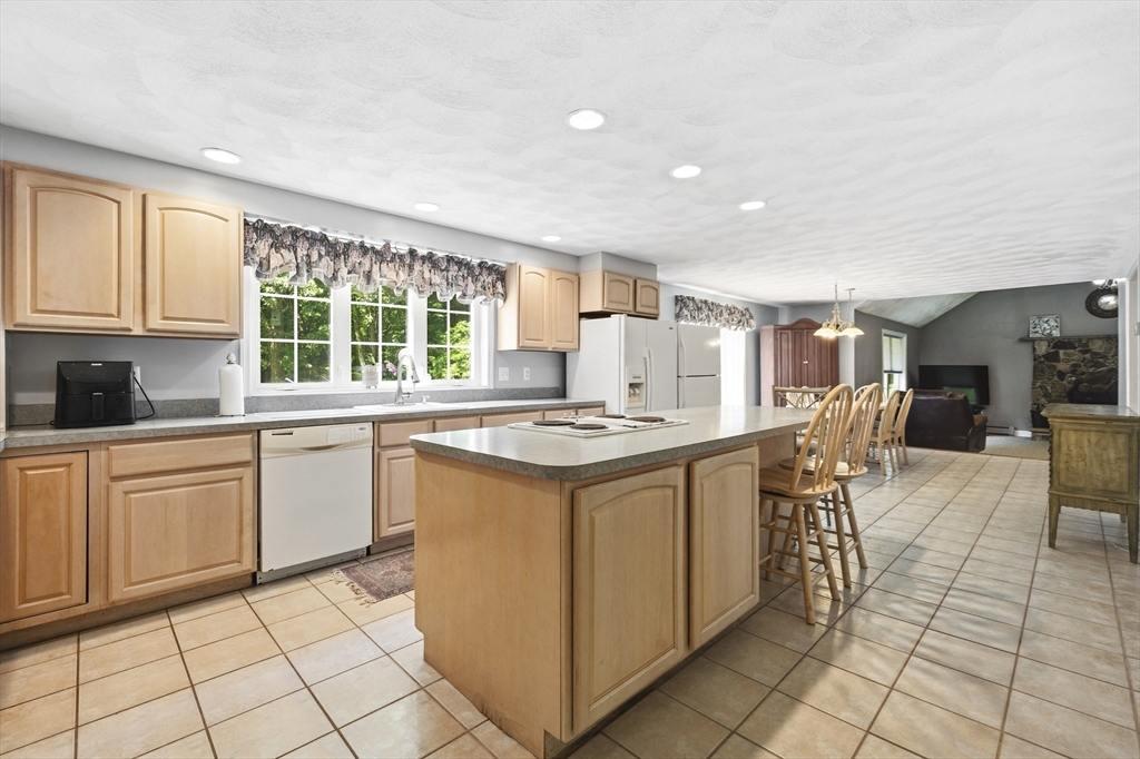 7 Fuller Lane Property Photo 15