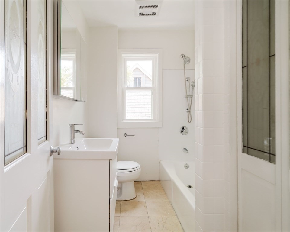 25 Granite St # 2 Property Photo 13