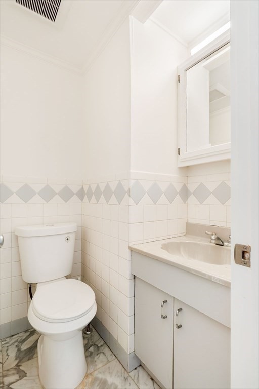 25 Granite St # 2 Property Photo 18