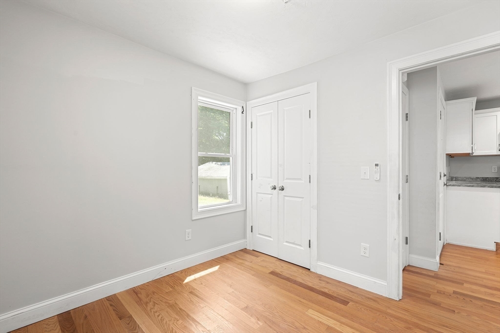 415 Danforth St Property Photo 12