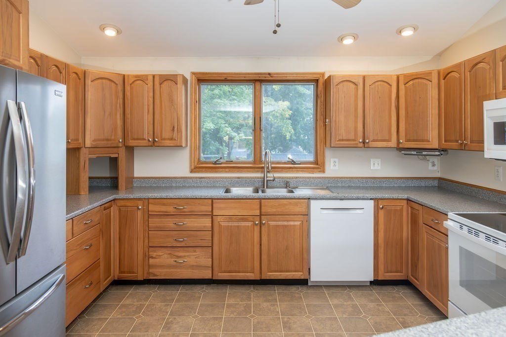 6 Sherman Avenue Property Photo 27