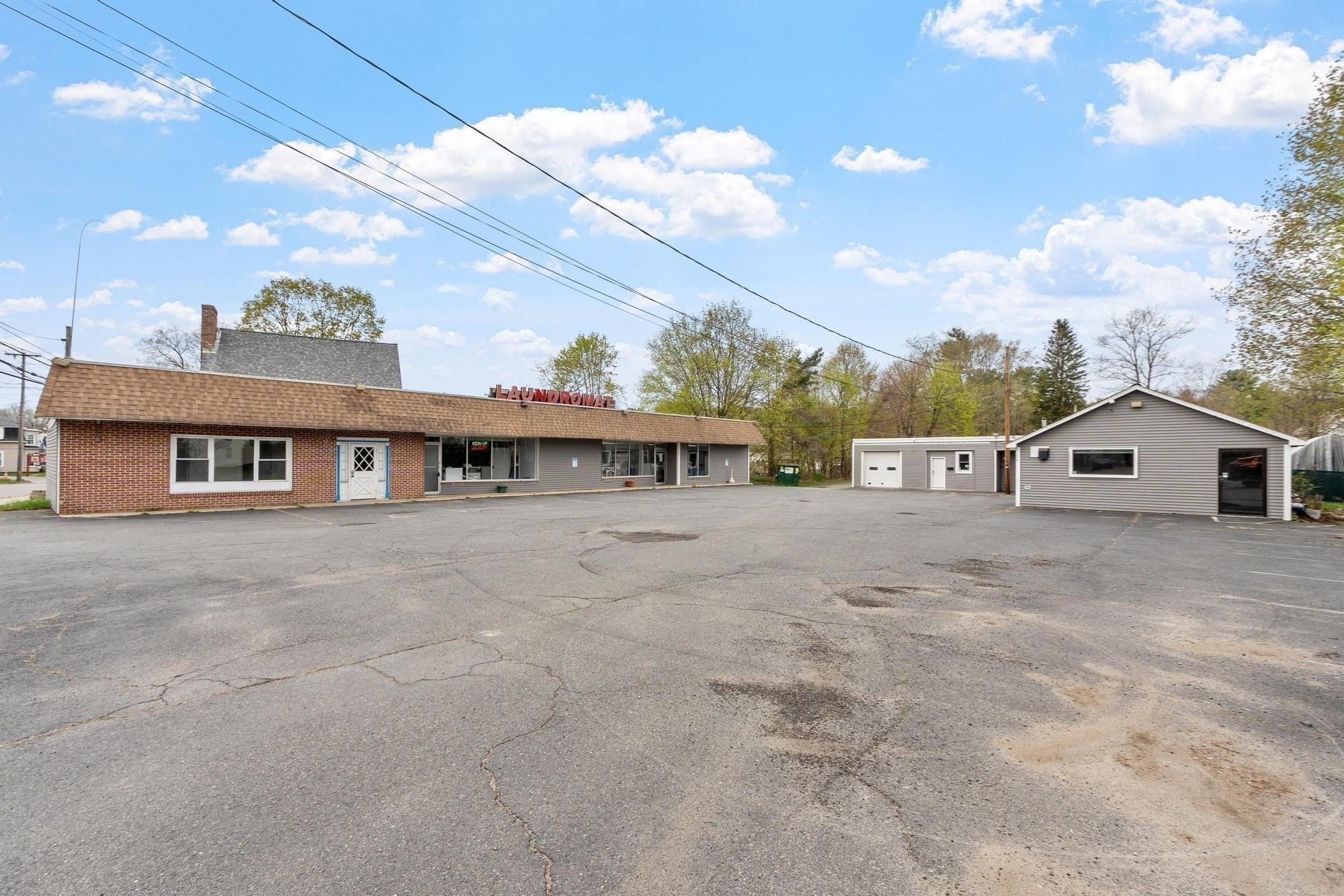181 E Main St # B4 Property Photo 2