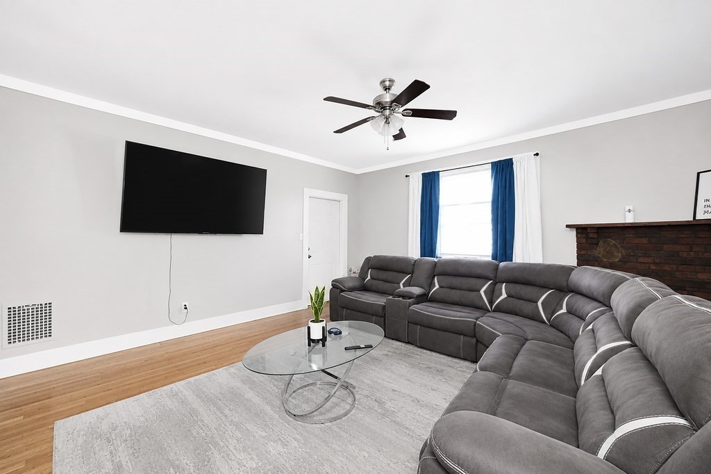 51 Bonney St Property Photo 12