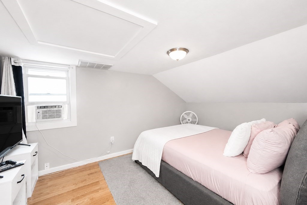 51 Bonney St Property Photo 17
