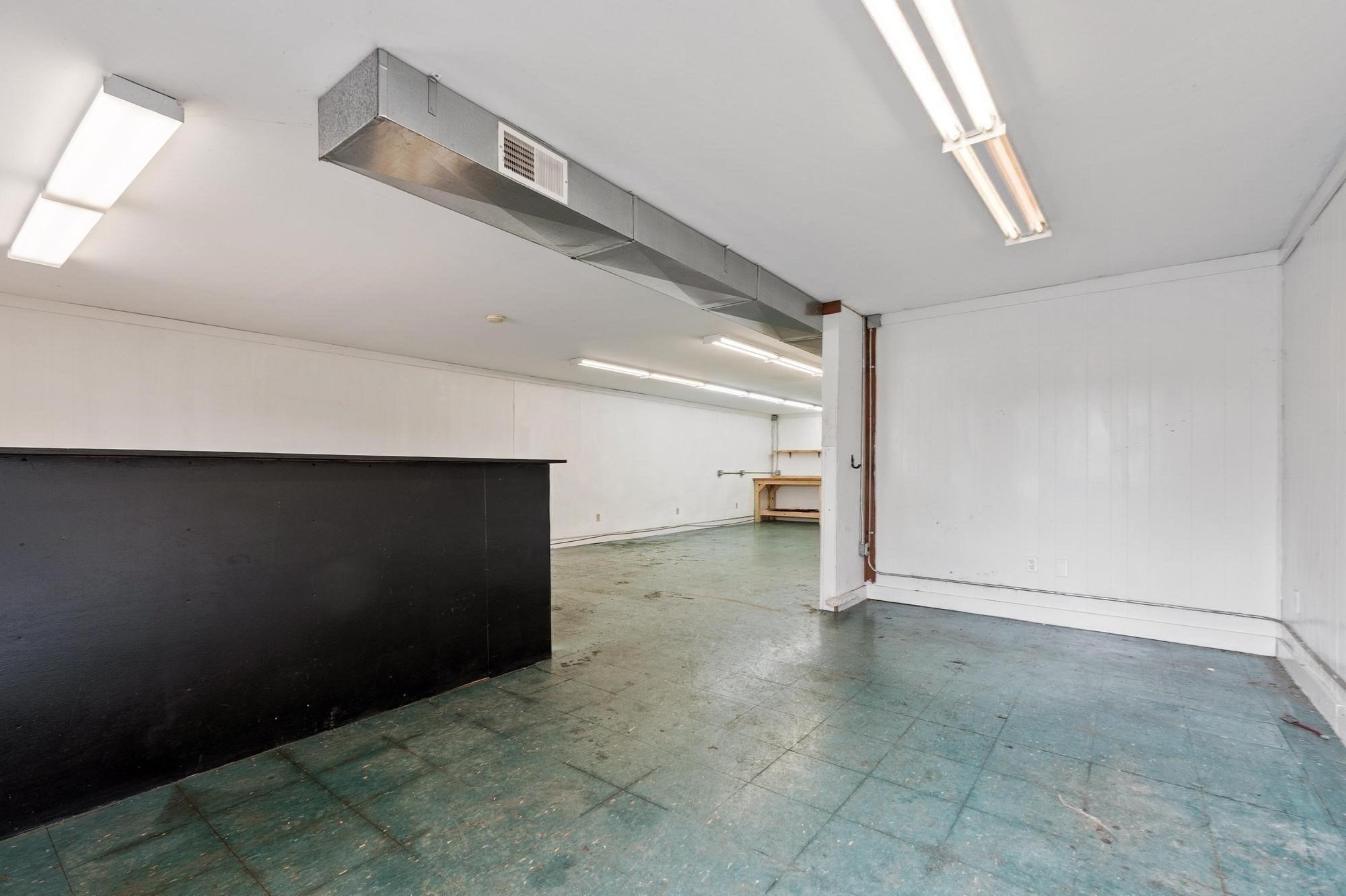 181 E Main St # B6 Property Photo 7