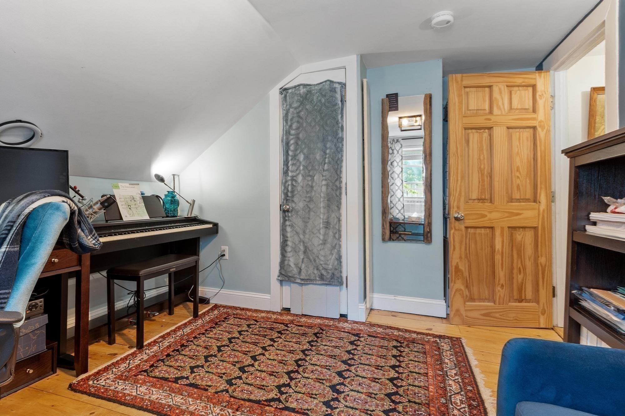 9 Cross St Property Photo 17
