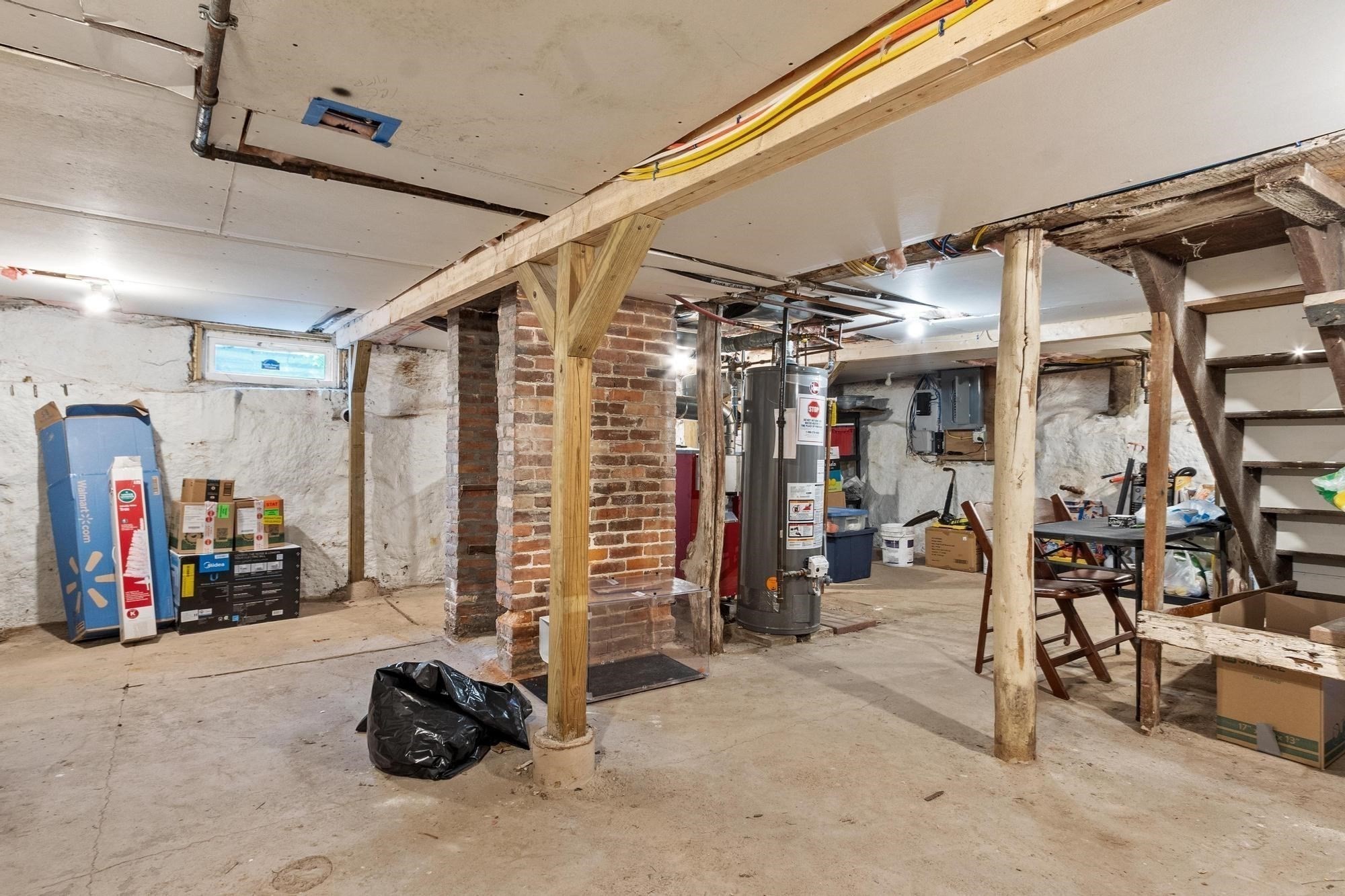 9 Cross St Property Photo 28
