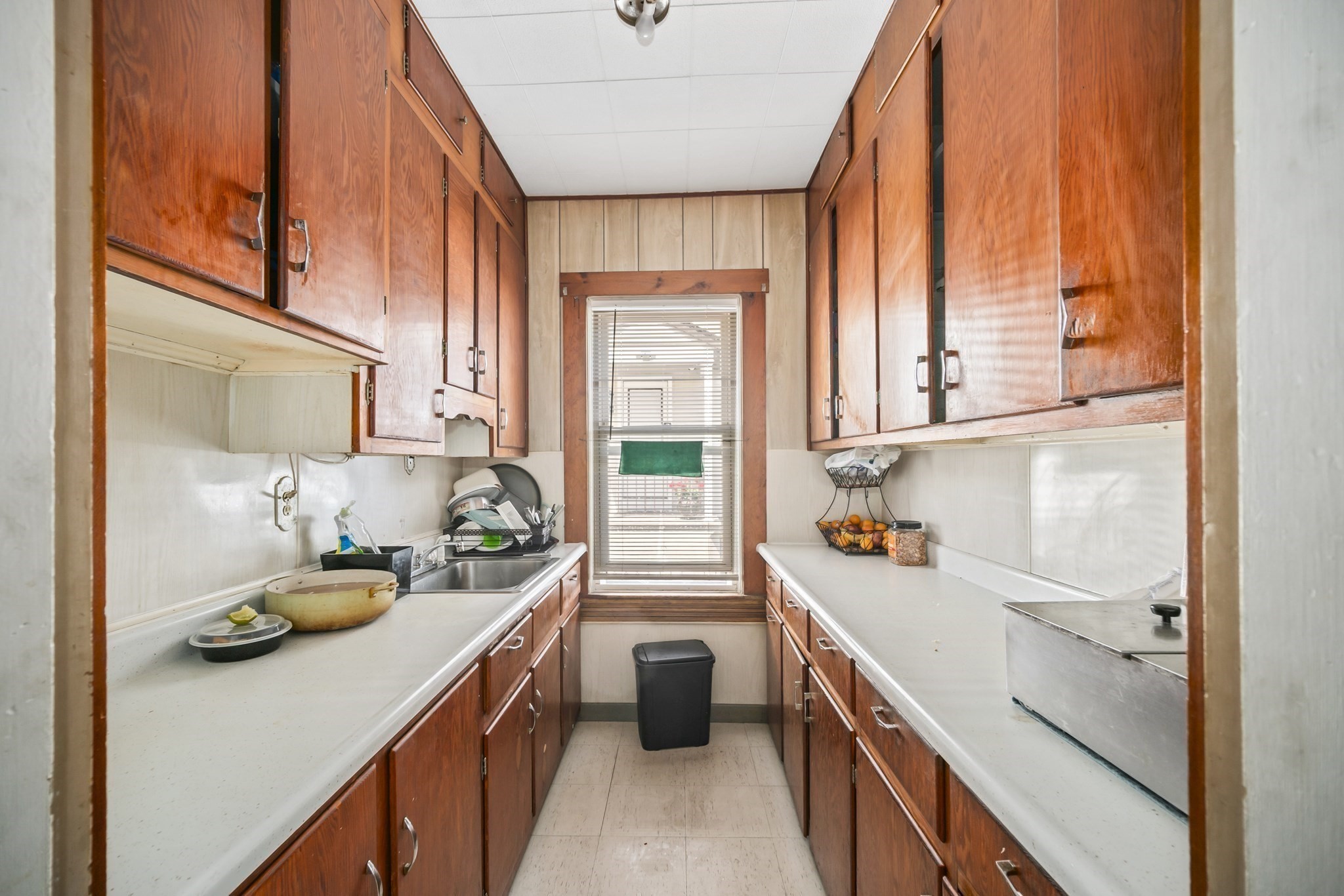 82 Snell St Property Photo 2