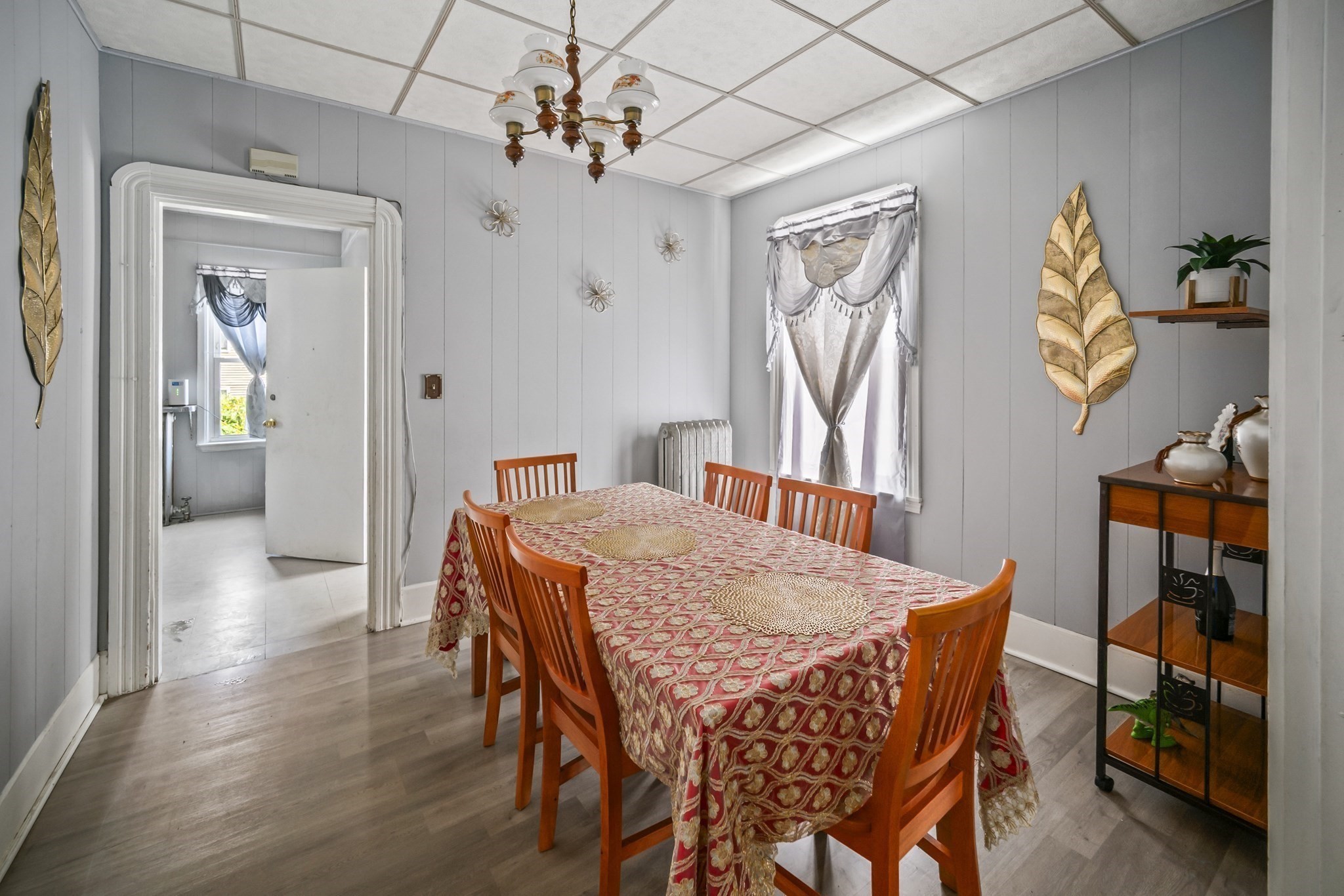 82 Snell St Property Photo 3