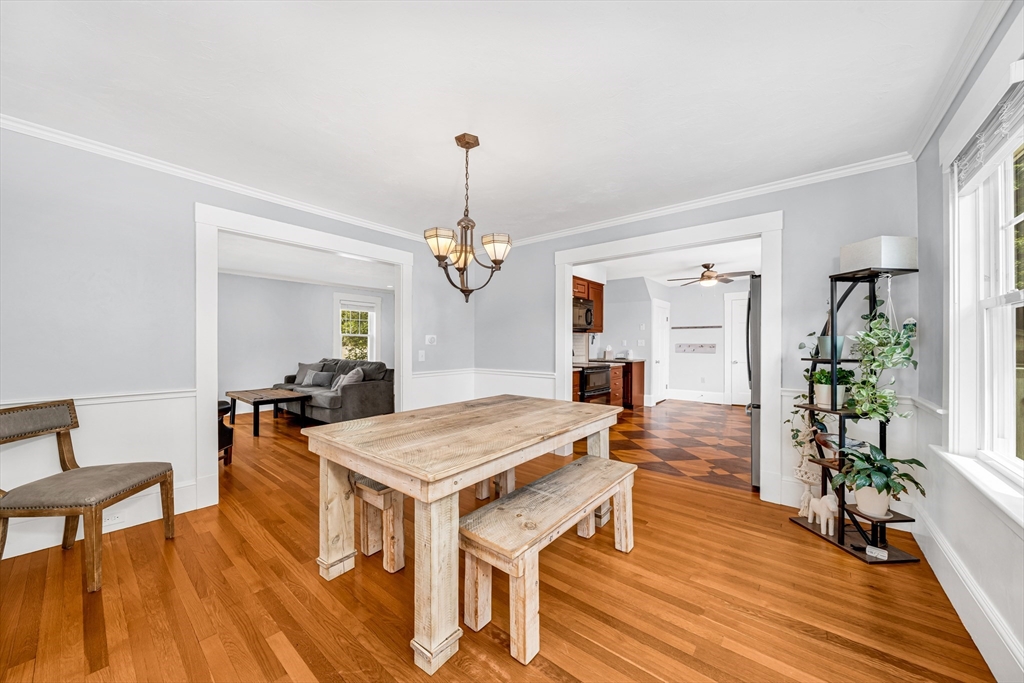 10 Essex St Property Photo 11