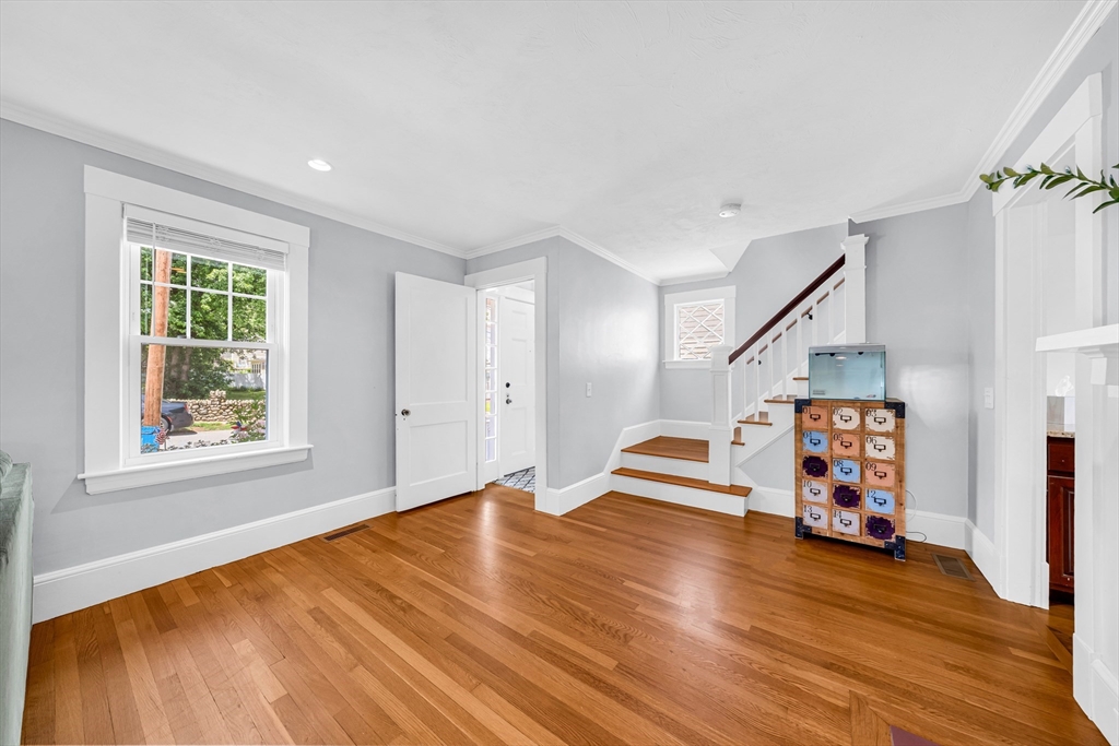 10 Essex St Property Photo 17