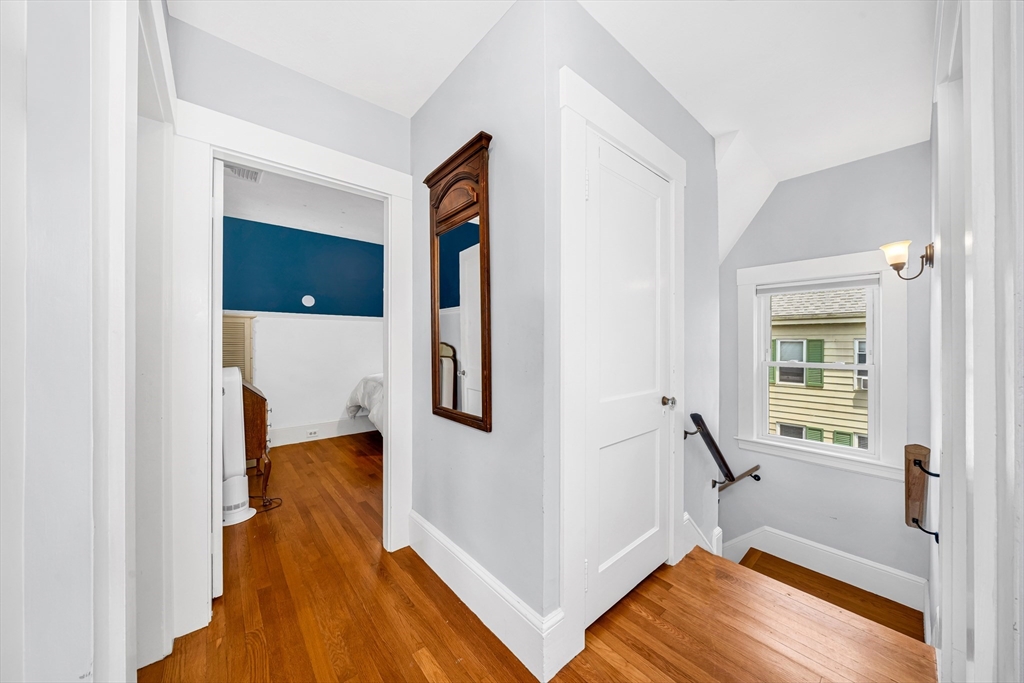 10 Essex St Property Photo 19